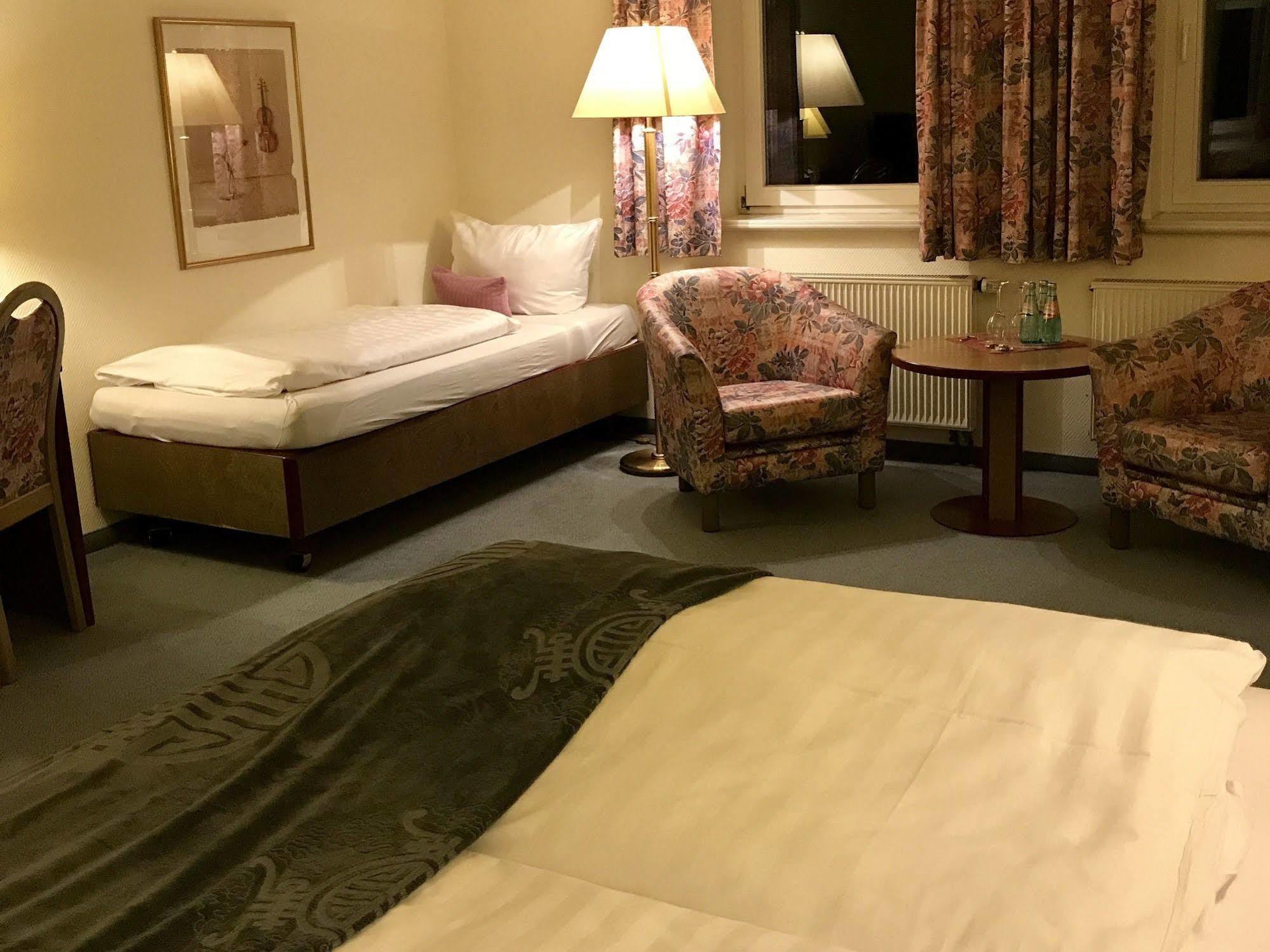 Dein Gutshof Hotel & Ferienwohnungen Görlitz Eksteriør bilde